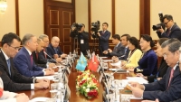 Chủ tịch Quốc hội Nguyễn Thị Kim Ngân hội đàm với Chủ tịch Hạ viện Kazakhstan 