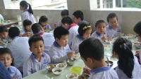 Hà Nội: Tăng cường kiểm tra đột xuất bữa ăn bán trú tại trường học