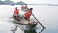 Yên Bái: Sôi nổi Lễ hội đua thuyền trên hồ Thác Bà