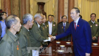 Chủ tịch nước gặp mặt đại biểu công dân Lào có công với cách mạng Việt Nam