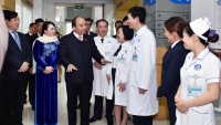 Thủ tướng: Bệnh viện Mắt TƯ cần phấn đấu với tinh thần “tất cả vì người bệnh”