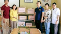 Trao tặng tủ sách Đinh Hữu Dư cho học sinh nghèo tỉnh Yên Bái
