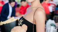 Á hậu Nguyễn Thị Loan rạng rỡ trở về nước sau Miss Universe 2017