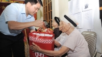 Hà Nội dành hơn 287,6 tỷ đồng tặng quà đối tượng chính sách dịp Tết Mậu Tuất
