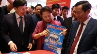 Chủ tịch Quốc hội Nguyễn Thị Kim Ngân đến thăm Hội Báo toàn quốc 2018