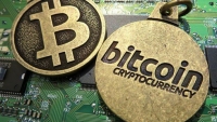 Đồng Bitcoin phá đáy 7.000 USD