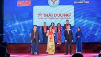 Sao Thái Dương tự hào nhận giải thưởng 