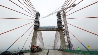 Hợp long cầu Bạch Đằng kết nối 3 trung tâm kinh tế lớn miền Bắc