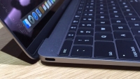 Lỗi bàn phím - Apple bị yêu cầu thu hồi MacBook Pro 
