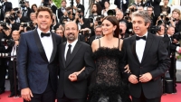 “Cuộc chiến truyền thông” trên thảm đỏ Cannes
