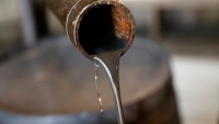 Giá dầu vẫn “kiên trì” ở mức đỉnh 3,5 năm