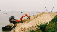 Thủ tướng yêu cầu tăng cường quản lý tài nguyên cát
