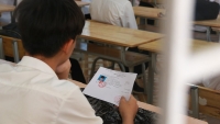 Công an tạm giữ giám thị làm “lọt” đề thi vào lớp 10 ở Hà Nội