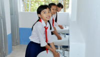 Thủ tướng yêu cầu Bộ GD&ĐT xử lý dứt điểm vấn nạn nhà vệ sinh trường học