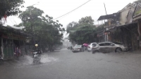 Thành phố Hà Tĩnh mưa lớn gây ngập nhiều nơi