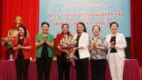 Phó Chủ tịch HĐNĐ tỉnh Bến Tre được bầu làm Phó Chủ tịch Hội LHPN Việt Nam