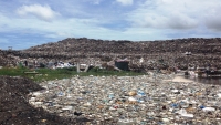 Cần Thơ thí điểm thu gom rác thải tự động trên sông