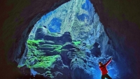 Sao Việt tự hào chinh phục hang động lớn nhất thế giới ở Việt Nam