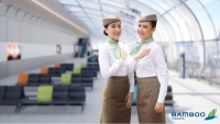 Cộng đồng mạng “dậy sóng” với đồng phục tiếp viên hàng không Bamboo Airways