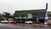 Đại lý ô tô Hyundai Hà Tĩnh “biến” nghĩa trang thành bãi đậu xe