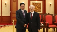 Tổng Bí thư Nguyễn Phú Trọng tiếp Thủ tướng Lào Thoong-lun Xi-xu-lít