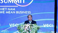 Thủ tướng đối thoại với doanh nghiệp toàn cầu tại Hội nghị Thượng đỉnh Kinh doanh Việt Nam

