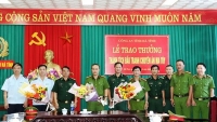 Hà Tĩnh: Trao thưởng lực lượng phá chuyên án bắt giữ 18.000 viên ma túy tổng hợp