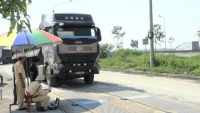 CSGT Hà Tĩnh: Kiên quyết xử lý xe quá tải