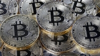 Giải Ngoại hạng Anh sắp dùng… tiền ảo Bitcoin để chuyển nhượng cầu thủ

