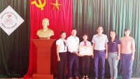 Nữ sinh lớp 8 ở Hà Tĩnh trả lại 30 triệu tiền nhặt được