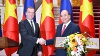 Thủ tướng Nguyễn Xuân Phúc hội đàm với Thủ tướng Liên bang Nga Dmitry Medvedev