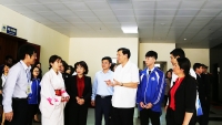 Chủ tịch UBND tỉnh Quảng Ninh tiếp xúc cử tri tại Đại học Hạ Long