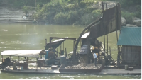 Tuyên Quang: Cần xử lý nghiêm tình trạng khai thác cát sỏi bừa bãi trên sông Lô!