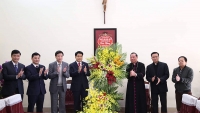 Chủ tịch UBND Thành phố chúc mừng tân Tổng Giám mục Tổng Giáo phận Hà Nội 