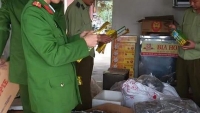 Hà Tĩnh: Phát hiện hơn 1.000 gói trà xanh làm giả nhãn hiệu