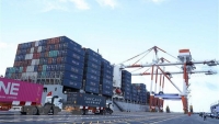 Thủ tướng yêu cầu khắc phục tồn tại, yếu kém trong dịch vụ logistics