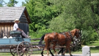 Upper Canada - Ngôi làng cổ 150 năm vẫn giữ nguyên nếp sống sinh hoạt