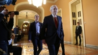 Thượng viện Mỹ tìm cách mở cửa chính phủ