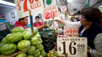 Chợ nông sản lớn nhất Mexico vẫn tấp nập giữa tâm dịch