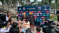 HLV Thái Lan nổi giận khi được hỏi về đội tuyển Việt Nam
