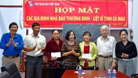 Hội Nhà báo Việt Nam tri ân gia đình các nhà báo anh hùng, liệt sĩ, thương binh tại Cà Mau