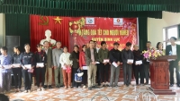 Trao 500 suất quà Tết cho người nghèo huyện Bình Lục