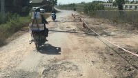 Đường gom cao tốc Bắc Giang - Lạng Sơn: Bất lực trước tình trạng xe chở đất 