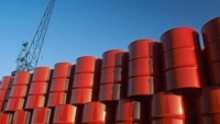 Giá dầu giảm 1% do lượng dầu dự trữ của Mỹ tăng mạnh