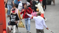 Người dân đổ dồn về Hà Nội sau kỳ nghỉ Tết Kỷ Hợi 2019
