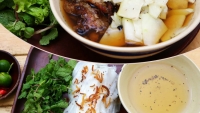 Miễn phí ẩm thực truyền thống Hà Nội cho phóng viên quốc tế