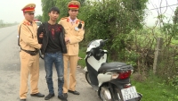 Thái Bình: CSGT kịp thời bắt giữ một đối tượng trộm cắp chuyên nghiệp sau khi nhận được tin báo