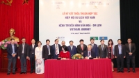 Ký kết Thỏa thuận hợp tác giữa Hiệp hội Du lịch Việt Nam và Kênh Truyền hình Văn hóa - Du lịch