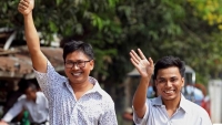 Hai nhà báo đạt giải Pulitzer được Myanmar trả tự do