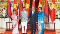Thủ tướng Nguyễn Xuân Phúc đón, hội đàm với Thủ tướng Nepal